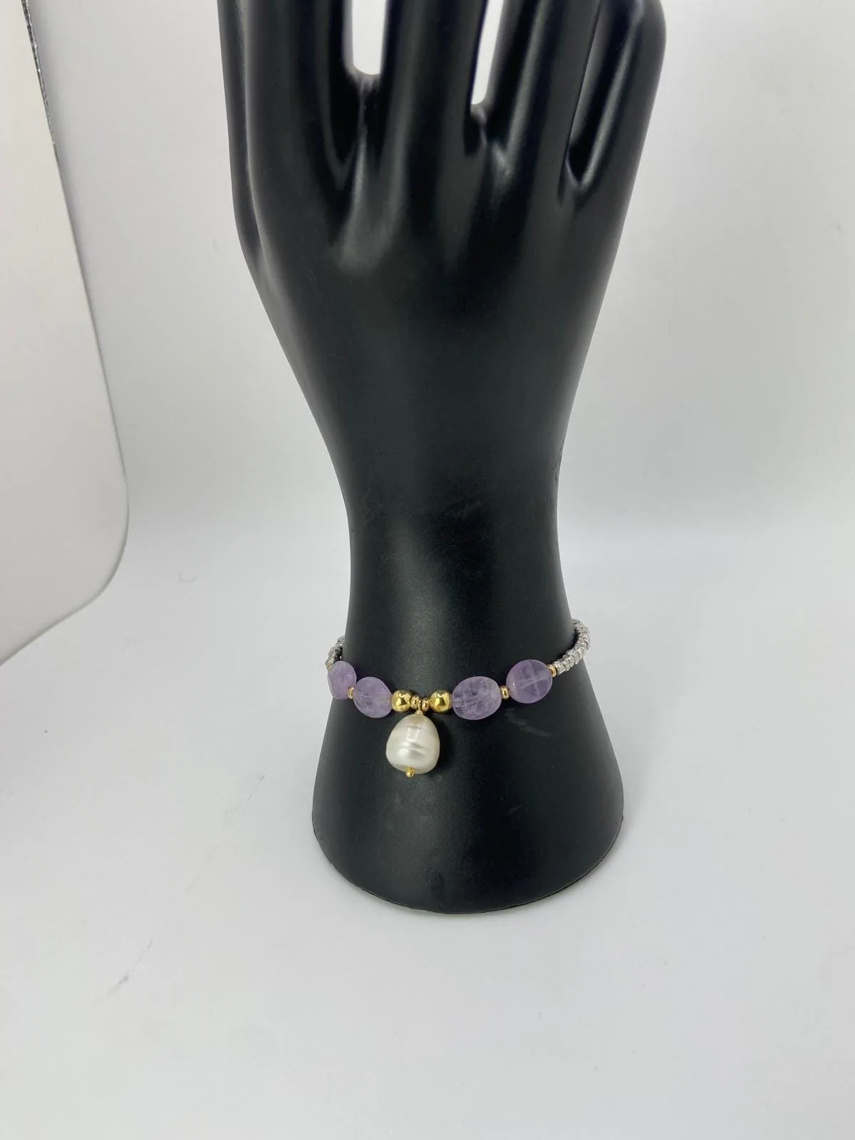 Amethyst & Freshwater Pearl Bracelet in 925 sterling silver, view 1