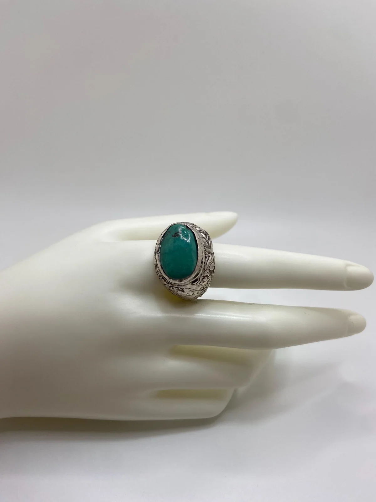 Antique Turquoise Sterling Silver Ring in 925 sterling silver, view 1