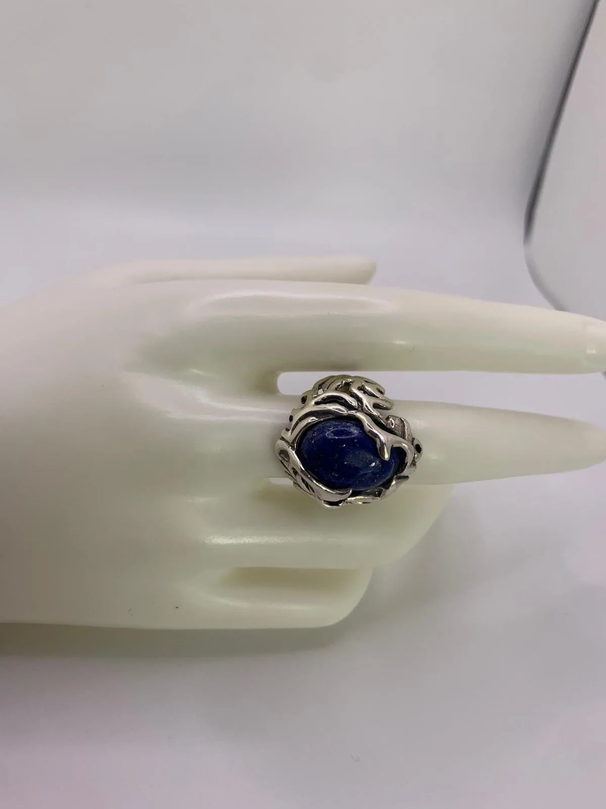 Beautiful Blue Lapis Lazuli Ring in 925 sterling silver, view 1