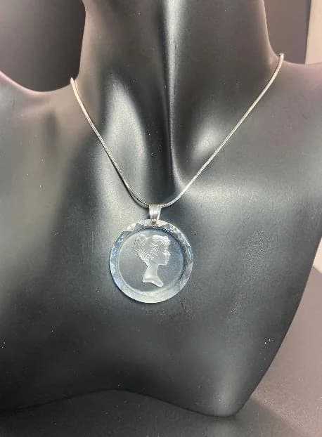 Crystal Vintage Etched Necklace for Women in 925 sterling silver, view 1