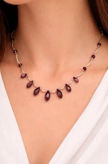 Purple Amethyst Crystal Necklace in 925 sterling silver, view 1