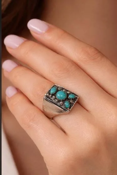 Sterling Silver Turquoise Ring in 925 sterling silver, view 1